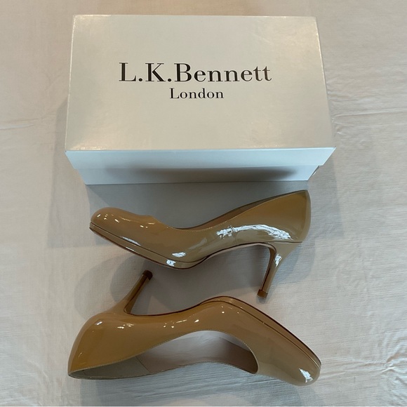 L.K. Bennett Sybila Taupe Patent Leather Shoe US9 (Euro 39.5) - Picture 9 of 10